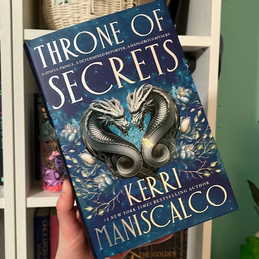 Fairyloot Throne of Secrets by Kerri Maniscalco